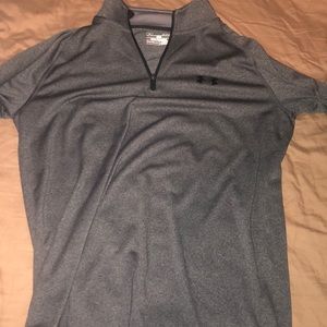 Underarmour sweat shirt
